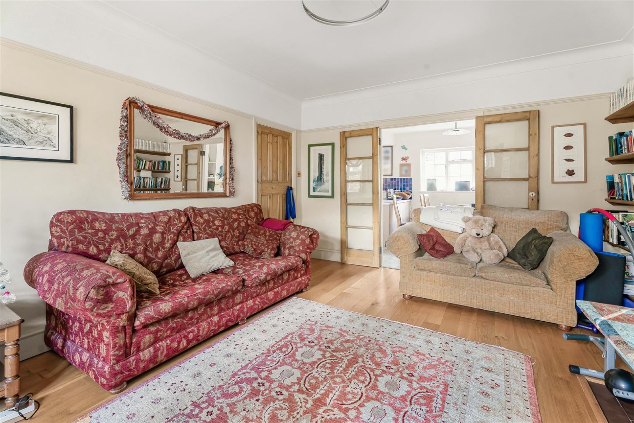 Aldenham Avenue, Radlett