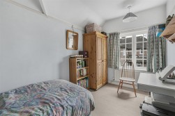 Aldenham Avenue, Radlett