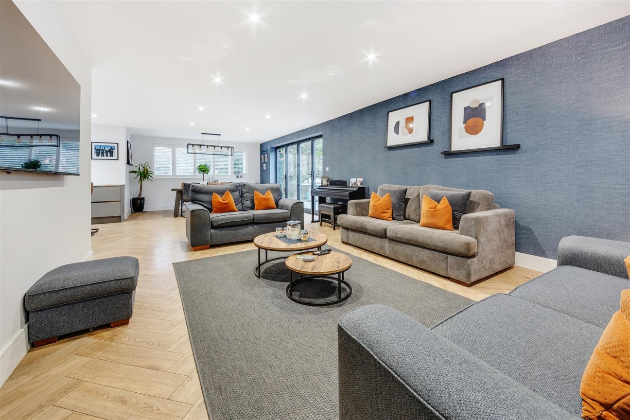 Chiltern Close, Bushey