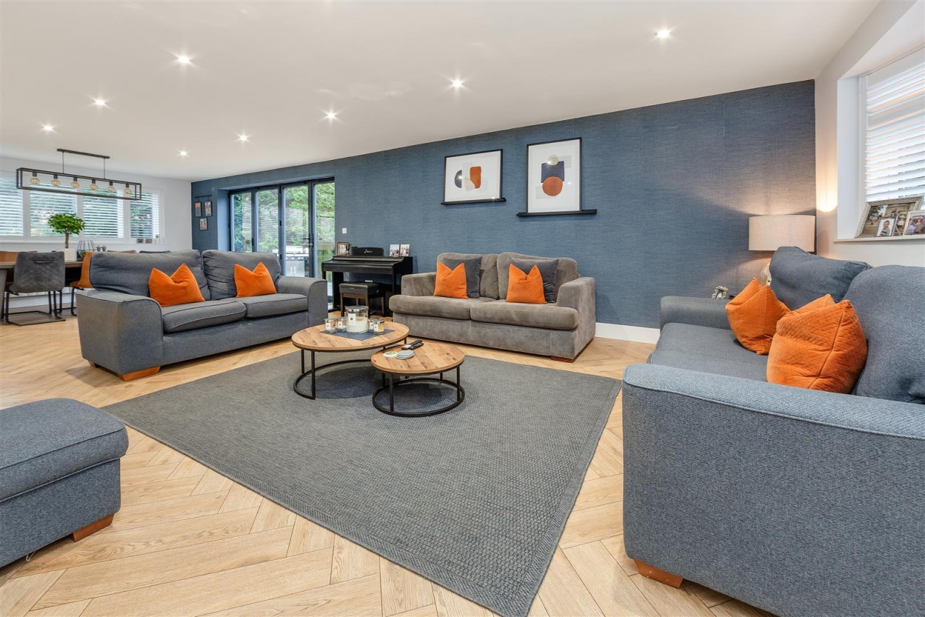 Chiltern Close, Bushey