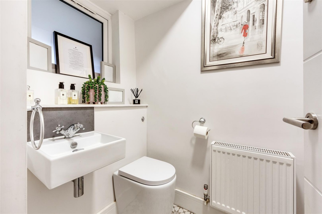 Chiltern Close, Bushey