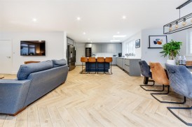 Chiltern Close, Bushey