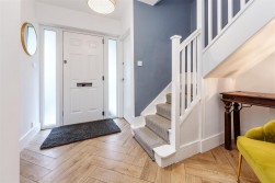 Chiltern Close, Bushey