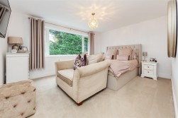 Chiltern Close, Bushey