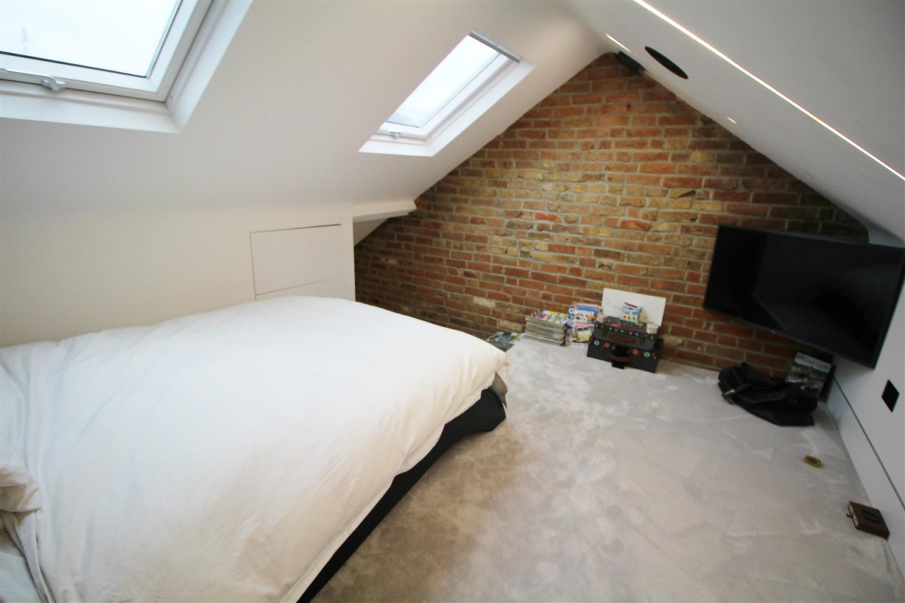 New Road, Elstree, Borehamwood