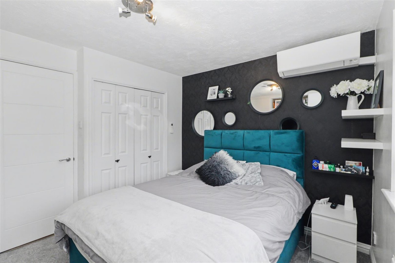 Novello Way, Borehamwood