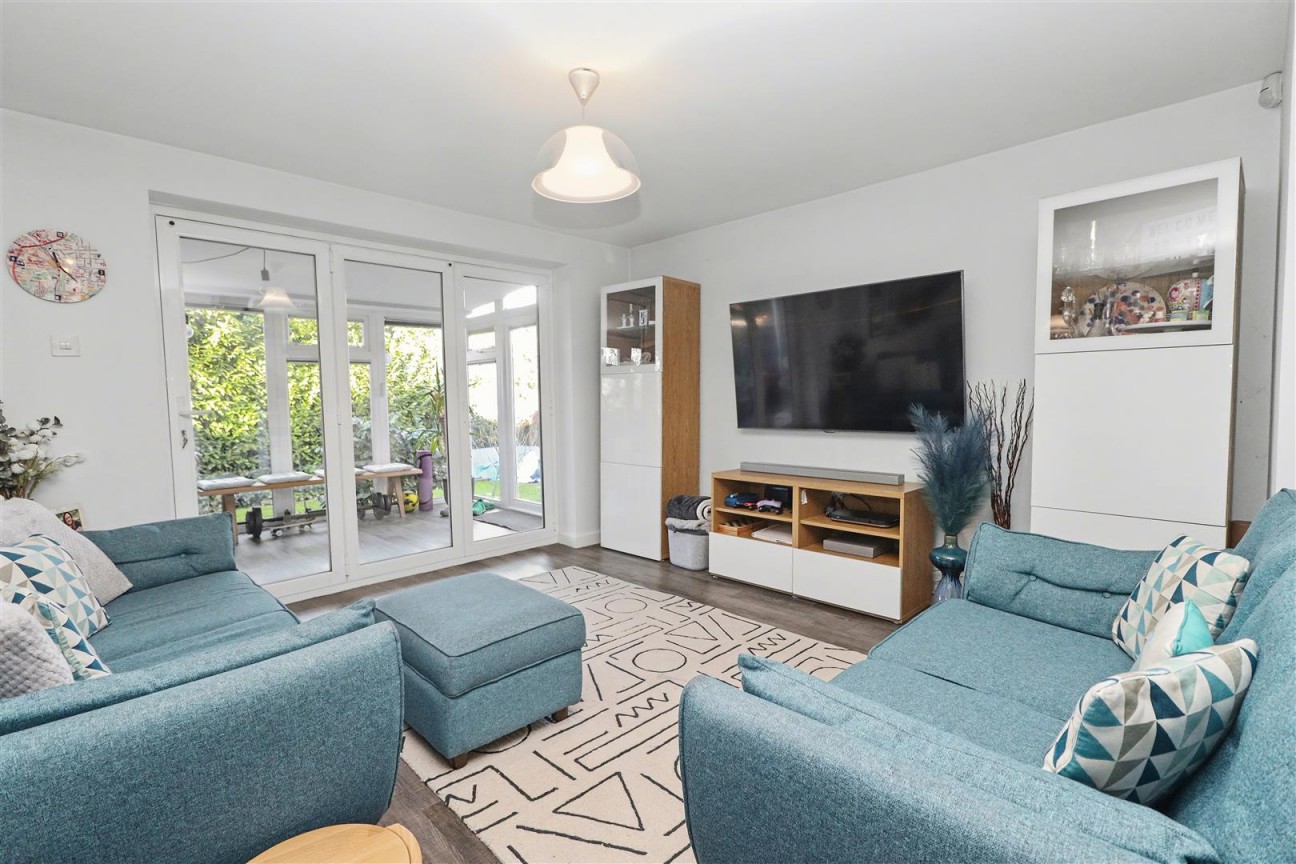 West View Gardens, Elstree, Borehamwood