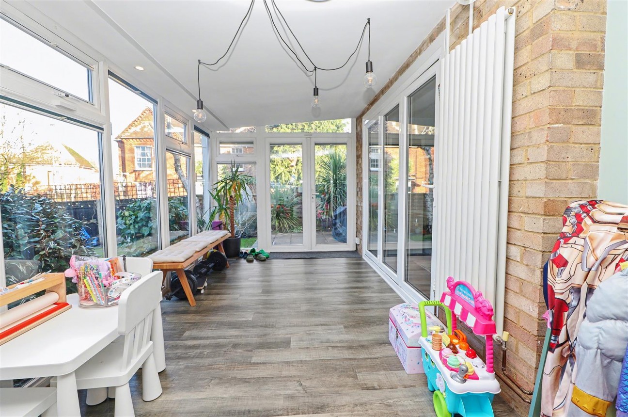 West View Gardens, Elstree, Borehamwood