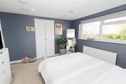 West View Gardens, Elstree, Borehamwood