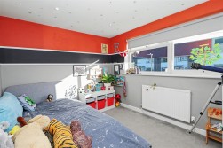 West View Gardens, Elstree, Borehamwood