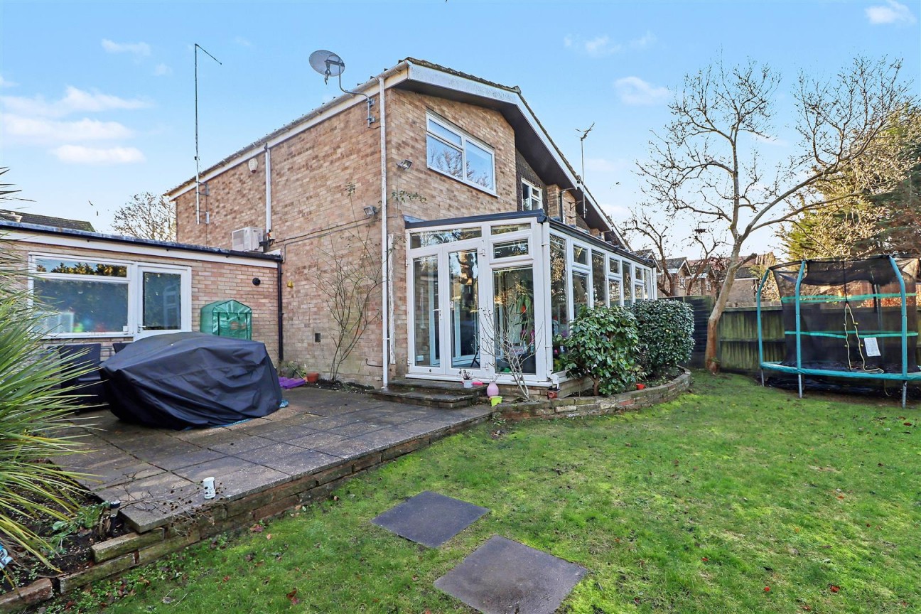 West View Gardens, Elstree, Borehamwood