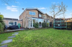 West View Gardens, Elstree, Borehamwood