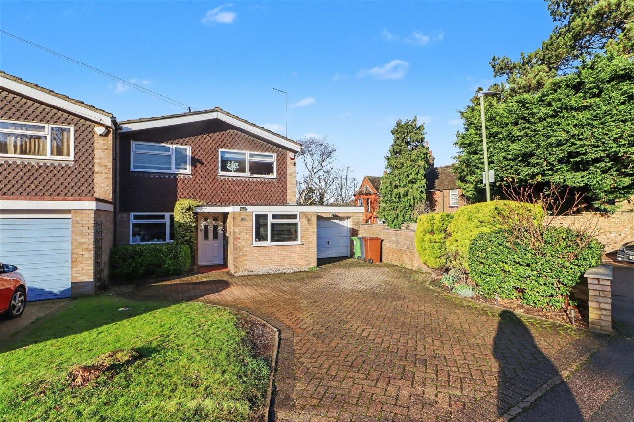 West View Gardens, Elstree, Borehamwood