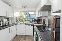 West View Gardens, Elstree, Borehamwood