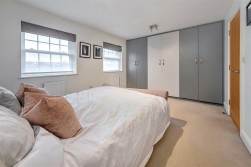 Battlers Green Drive, Radlett