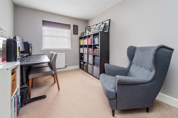 Battlers Green Drive, Radlett