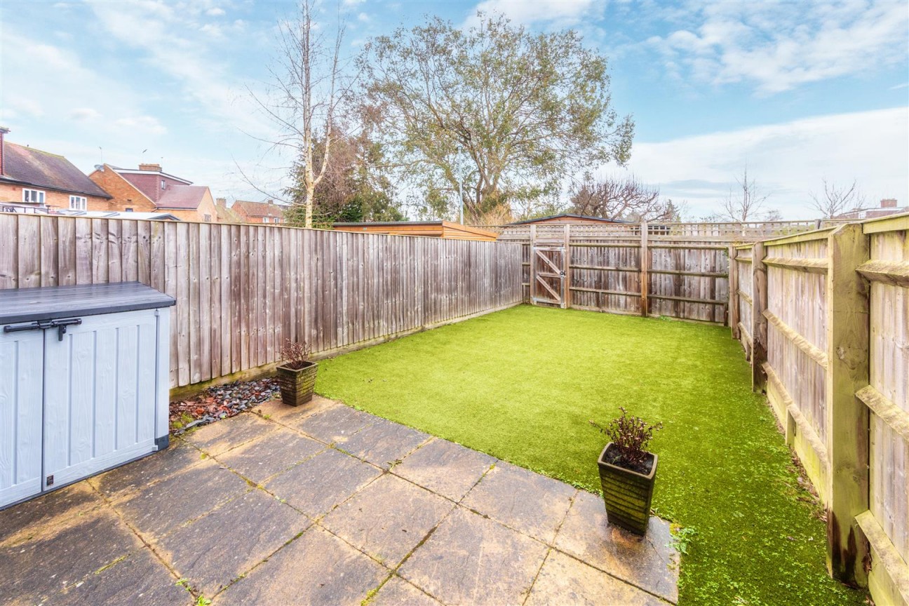 Battlers Green Drive, Radlett