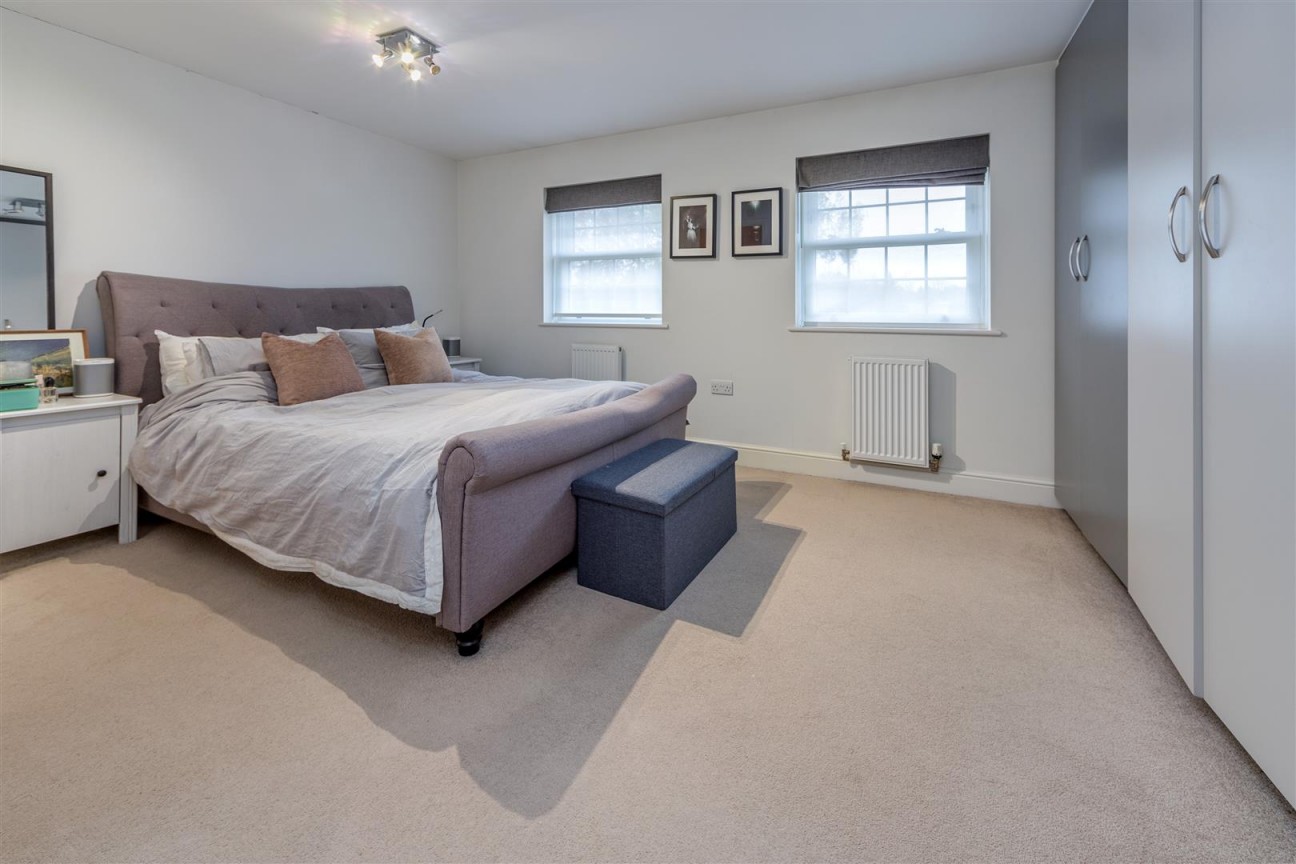 Battlers Green Drive, Radlett