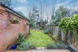 Scrubbitts Park Road, Radlett