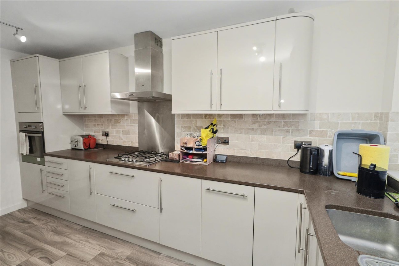 Bairstow Close, Borehamwood