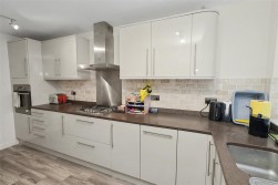 Bairstow Close, Borehamwood