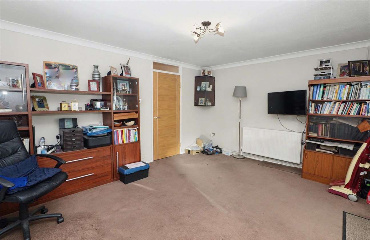 Bairstow Close, Borehamwood