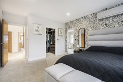 Canons Close, Radlett