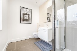 Canons Close, Radlett