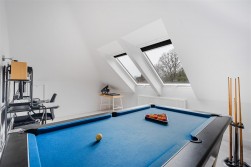 Canons Close, Radlett