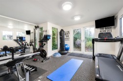 Canons Close, Radlett