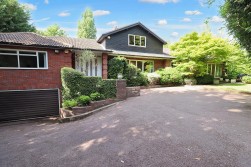 Barnet Lane, Elstree, Borehamwood