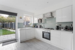 Rendlesham Avenue, Radlett