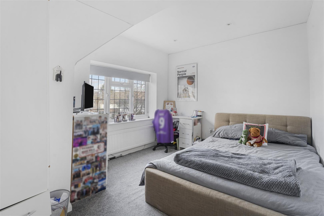 Rendlesham Avenue, Radlett