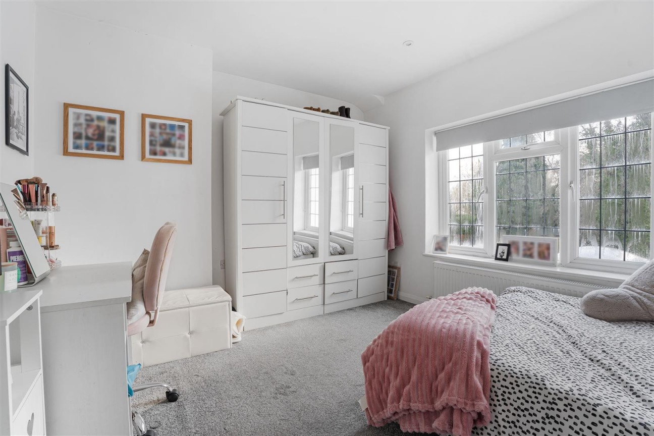 Rendlesham Avenue, Radlett