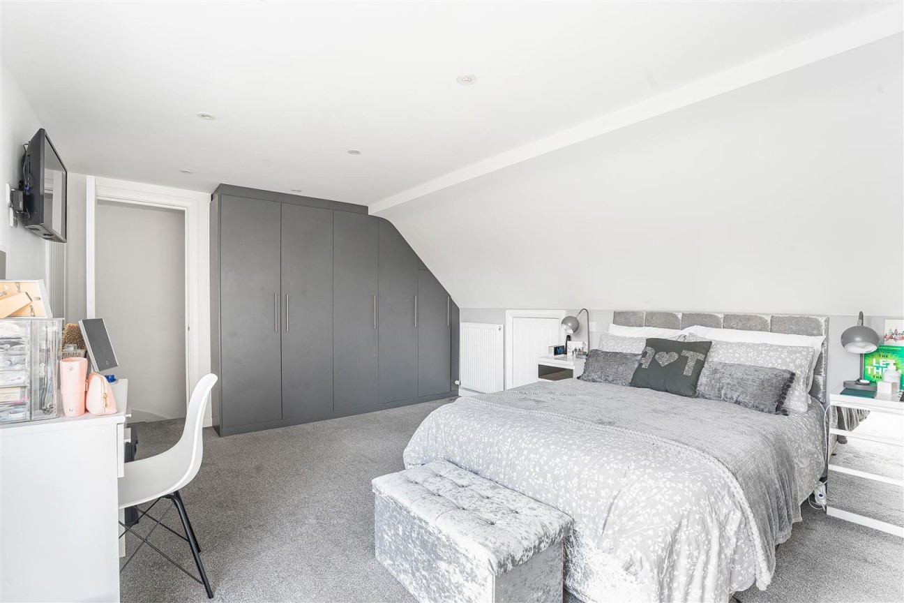 Rendlesham Avenue, Radlett