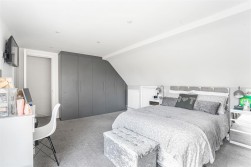 Rendlesham Avenue, Radlett