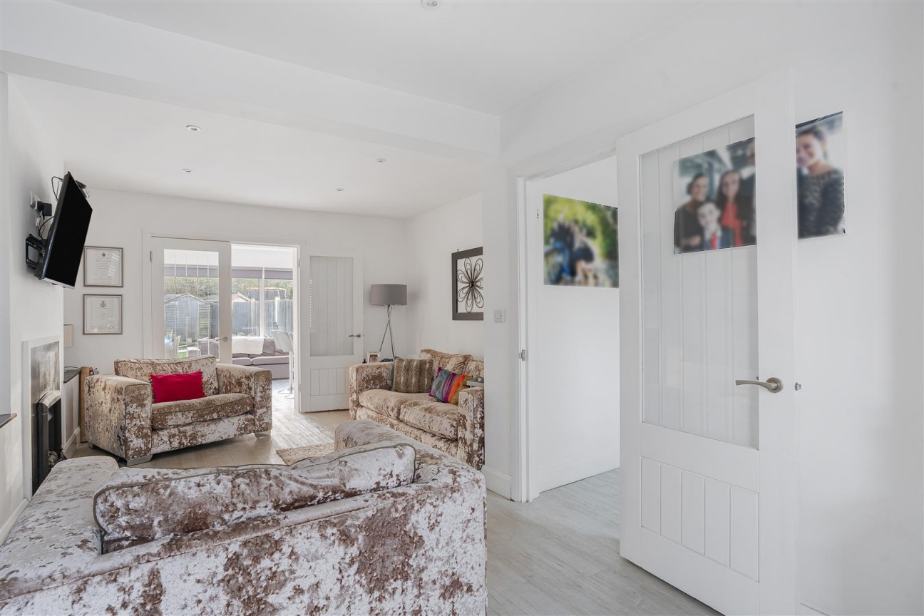 Rendlesham Avenue, Radlett