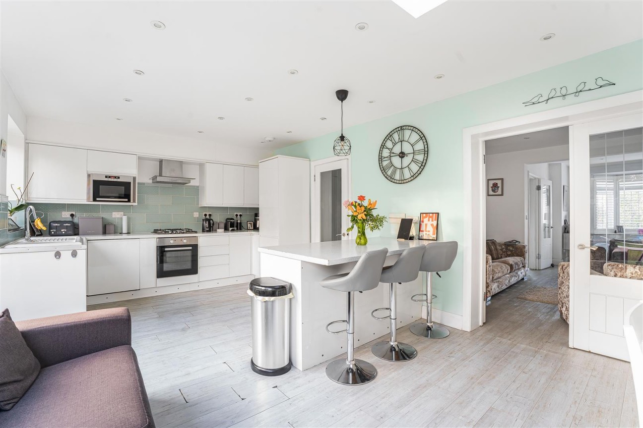 Rendlesham Avenue, Radlett