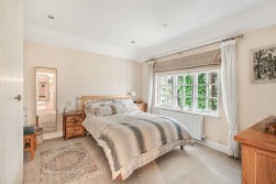 Gills Hill Lane, Radlett