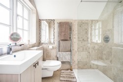 Gills Hill Lane, Radlett