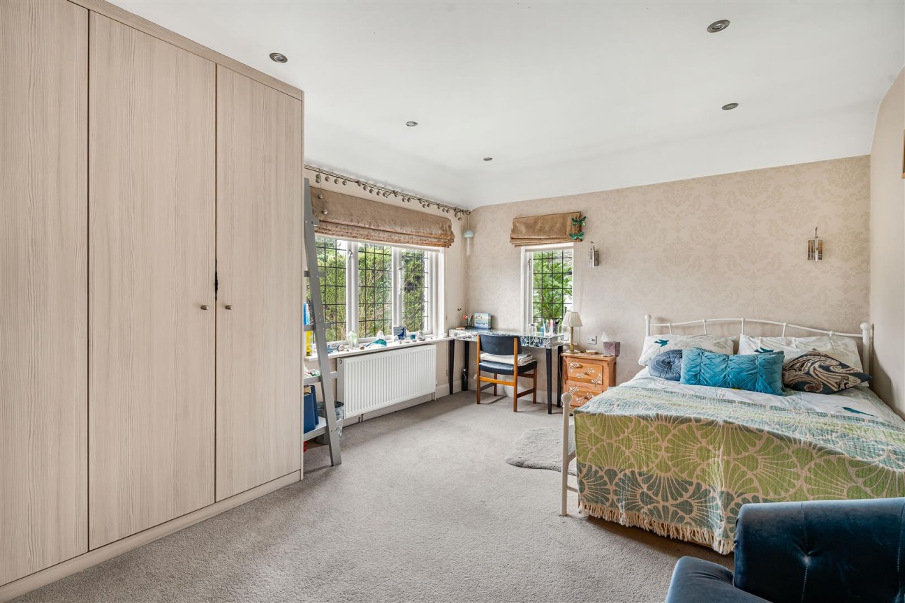 Gills Hill Lane, Radlett