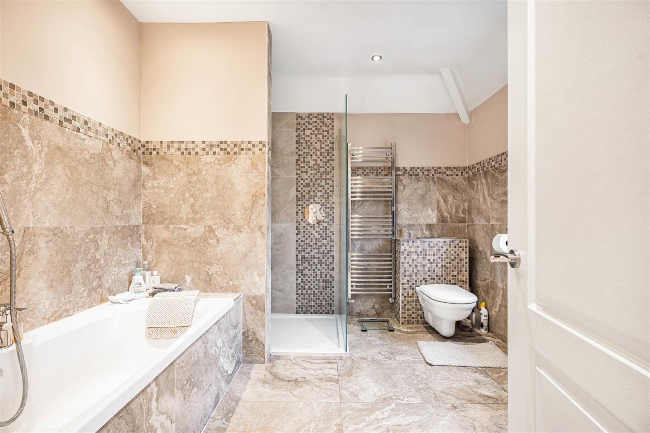 Gills Hill Lane, Radlett