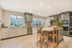 Gills Hill Lane, Radlett