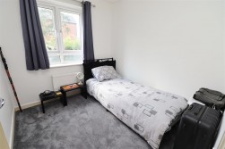 Todd Close, Borehamwood