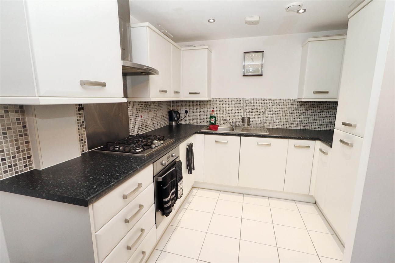 Todd Close, Borehamwood