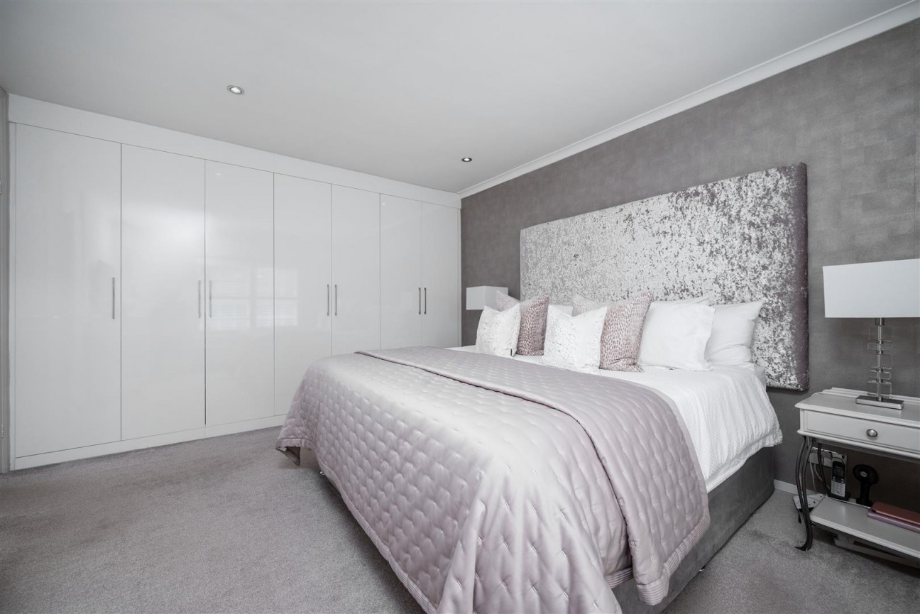 Hartfield Avenue, Elstree, Borehamwood