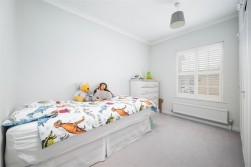 Hartfield Avenue, Elstree, Borehamwood