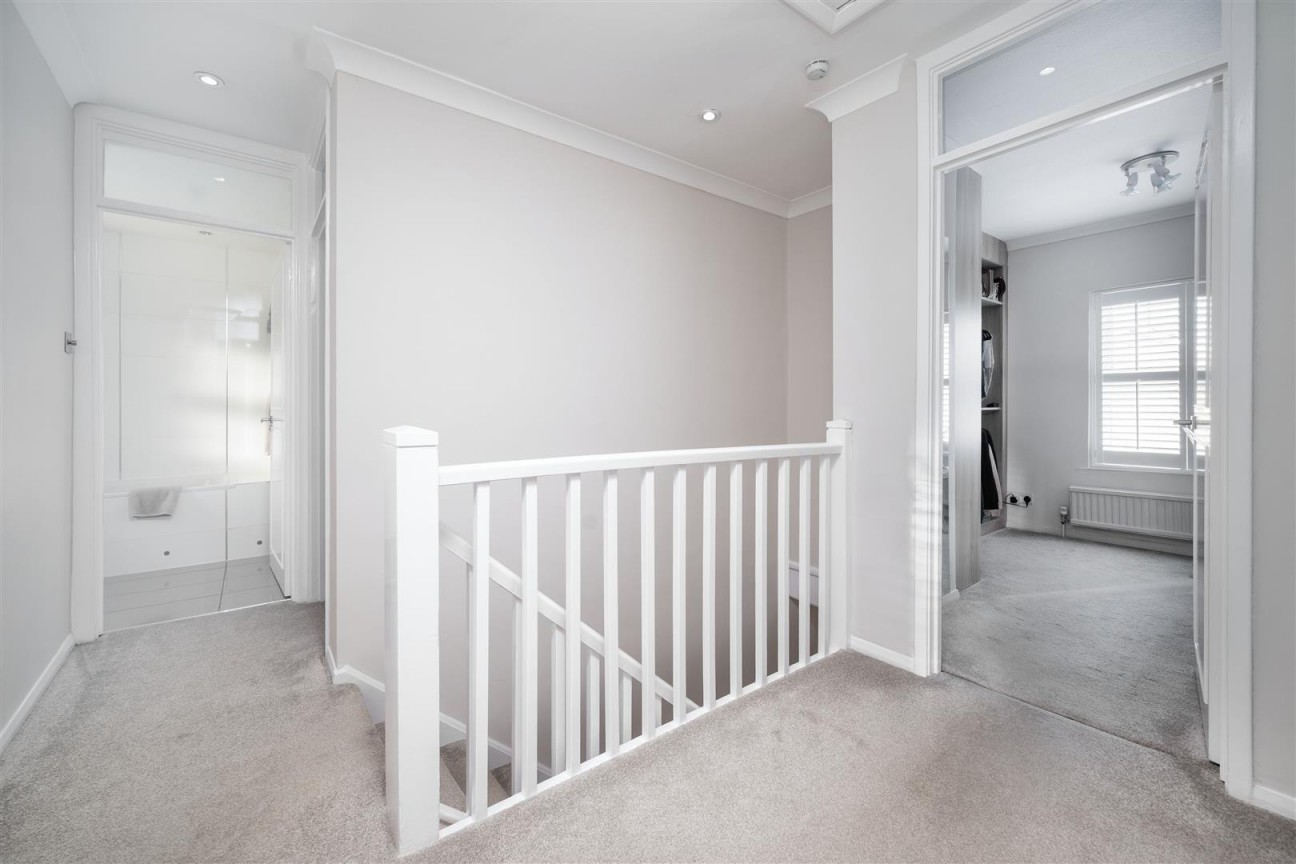 Hartfield Avenue, Elstree, Borehamwood