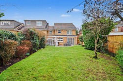 Hartfield Avenue, Elstree, Borehamwood