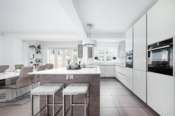 Hartfield Avenue, Elstree, Borehamwood